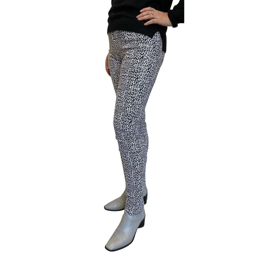 Comfort Fit Snow Leopard Jeans - style-heaven