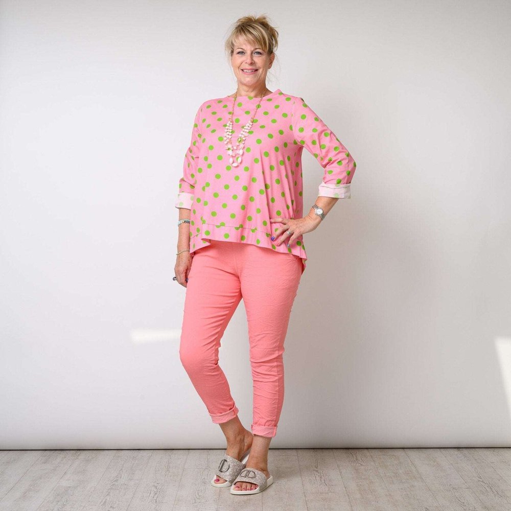 Spotty Dip Hem Stretchy Top Available in 3 Colours One Size style-heaven