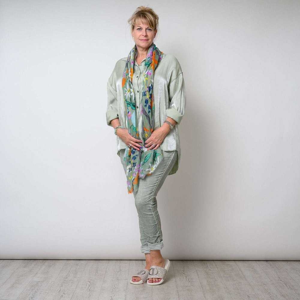 Shirt with Silver Trim Available in 6 Colours One Size - style-heaven