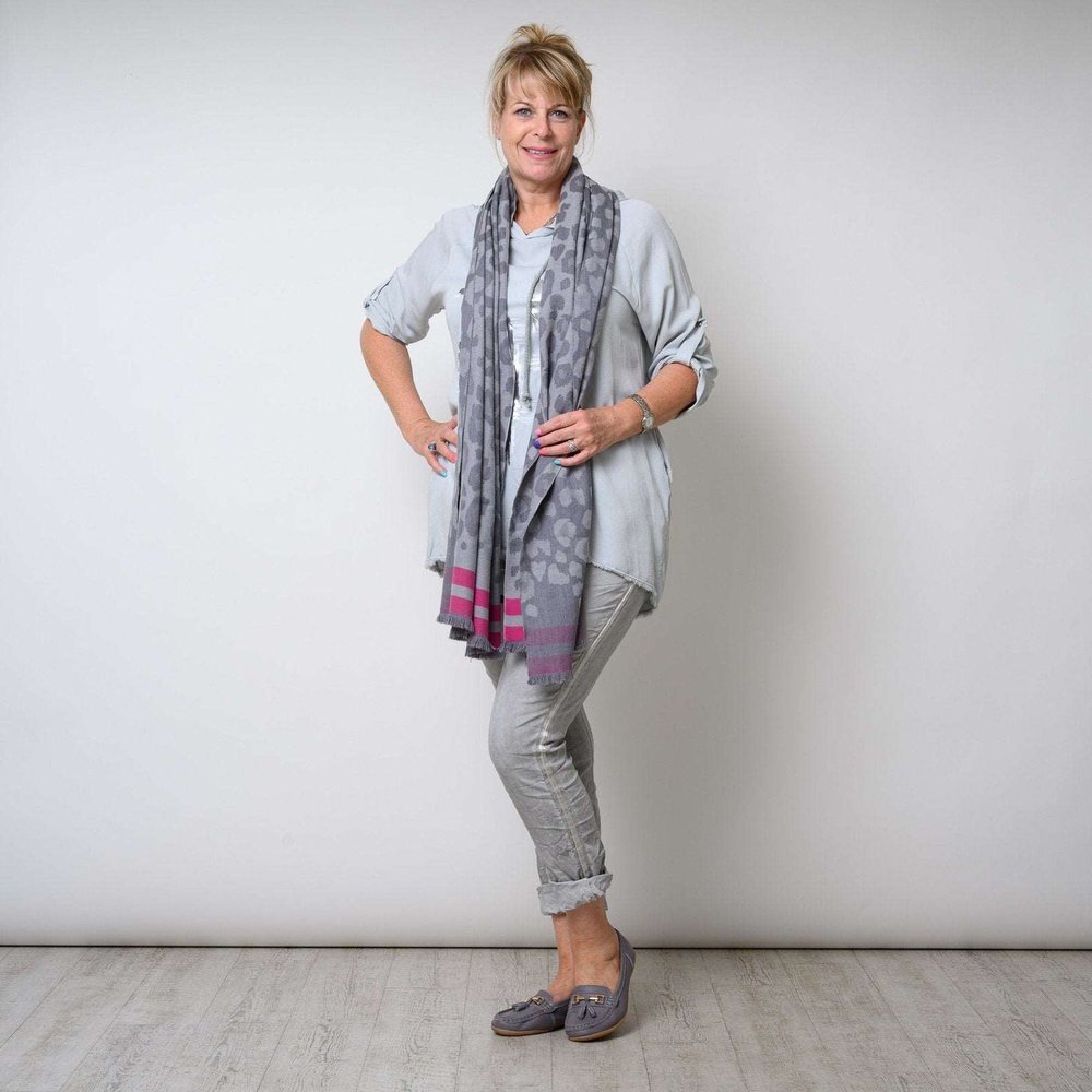 Shirt with Silver Trim Available in 6 Colours One Size - style-heaven