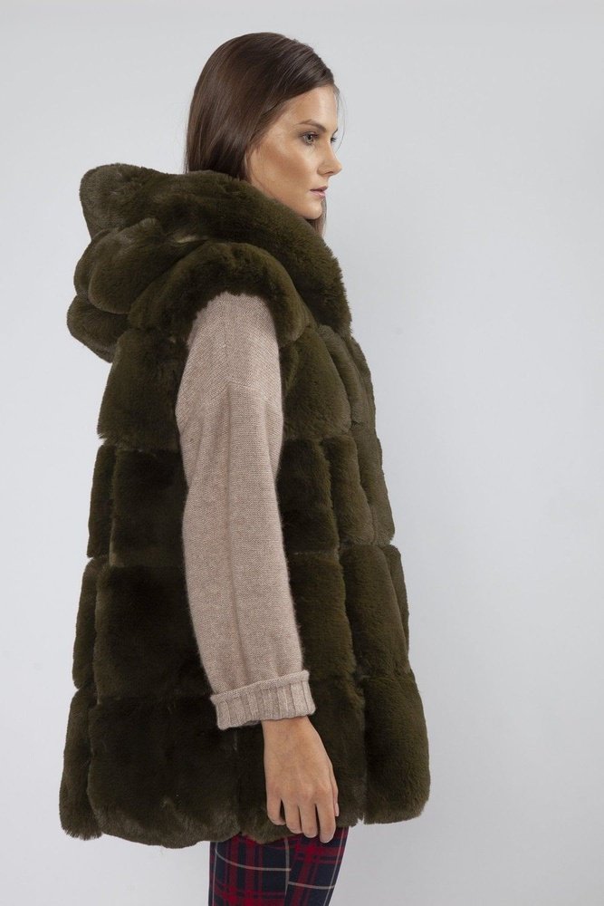 Jayley Faux Fur Women's Long Gilet Available in 10 Colours - style-heaven