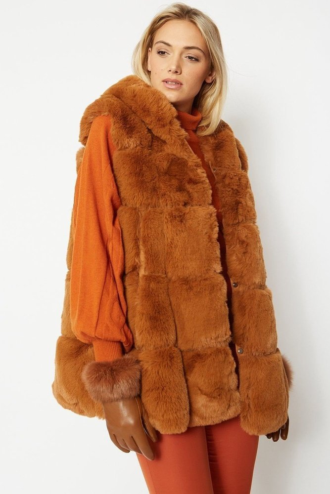 Jayley Faux Fur Women's Long Gilet Available in 10 Colours - style-heaven