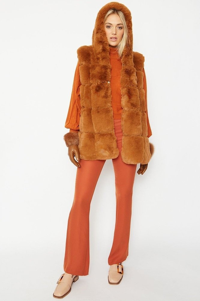 Jayley Faux Fur Women's Long Gilet Available in 10 Colours - style-heaven