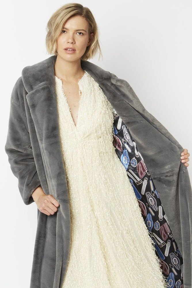 Jayley Maxi faux fur coat - style-heaven