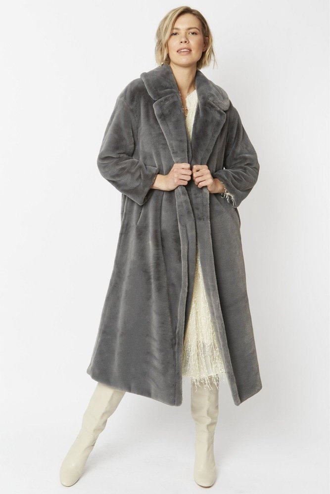 Jayley Maxi faux fur coat - style-heaven