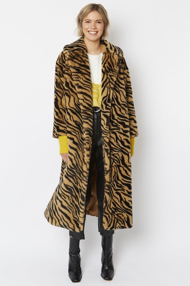 Jayley Midi shaved shearling faux fur coat - style-heaven