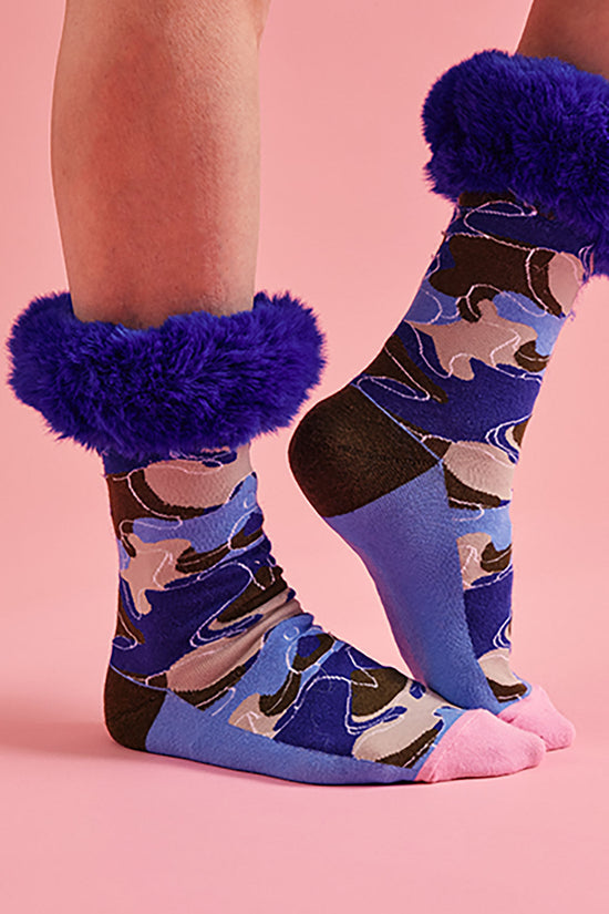 Load image into Gallery viewer, SKFMC55A-07H - Silk Blend Socks with Faux Fur Cuffs
