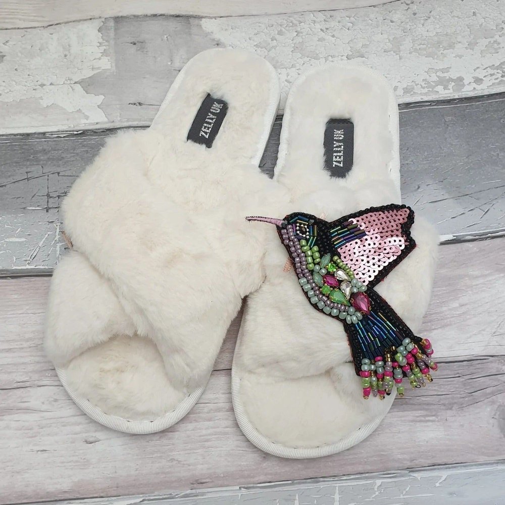 Load image into Gallery viewer, Zelly Hummingbird Ivory Women&amp;#39;s Fluffy Slippers - style-heaven
